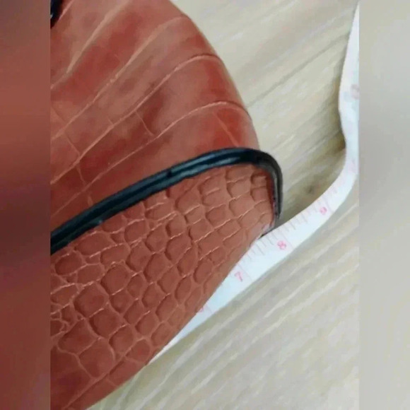 ASOS Adjustable Mini Backpack Bag FxLeather Embossed Tan EUC Neutral - Picture 6 of 7